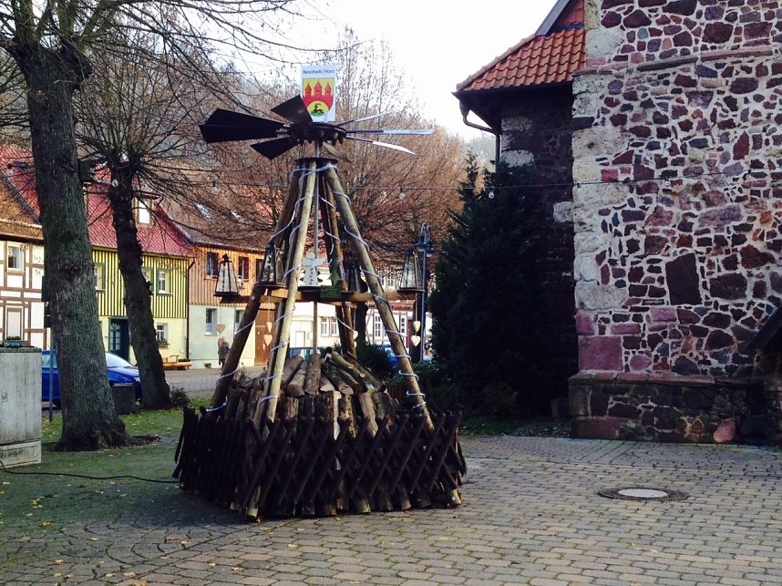 Neustadt bereitet sich auf die Adventszeit vor