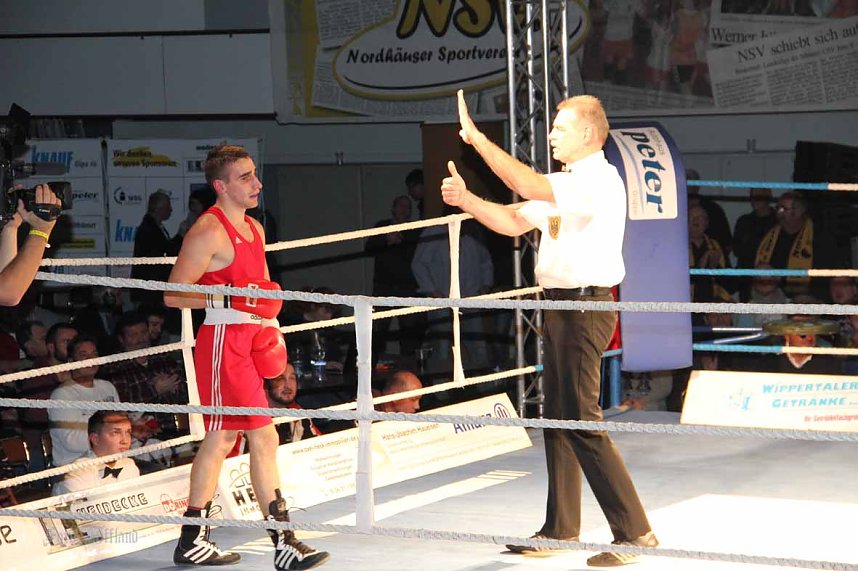 Boxnacht mit einem klaren Sie f&uuml;r den Nordh&auml;user Sportverein