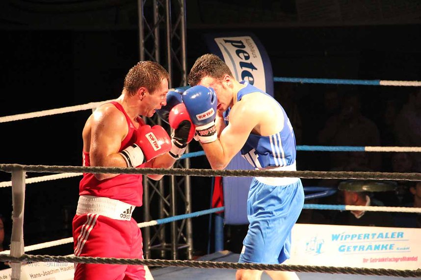 Boxnacht mit einem klaren Sie f&uuml;r den Nordh&auml;user Sportverein