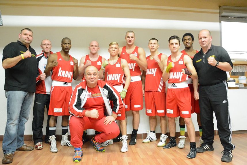 Erfolgreich in Straubing: 11:8 gewinnen die Boxer des NSV