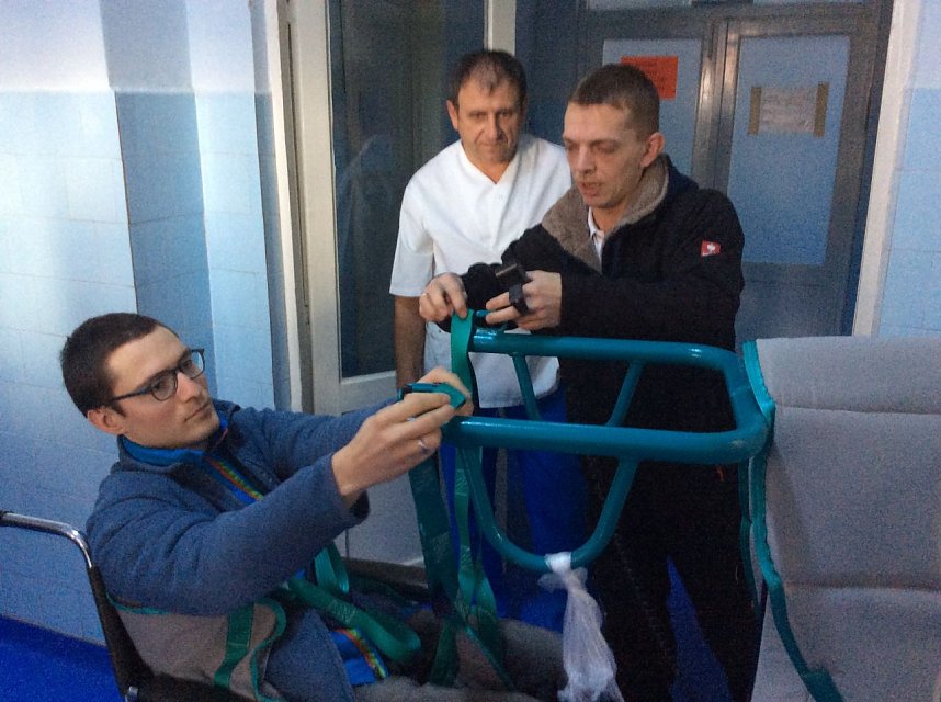 Wir k&ouml;nnen die Welt nicht retten aber ein wenig besser machen - der Diakonie Hilfstransport in Rum&auml;nien