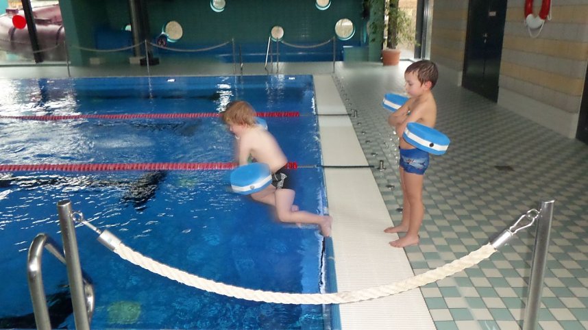 Schwimmkurs im Badehaus