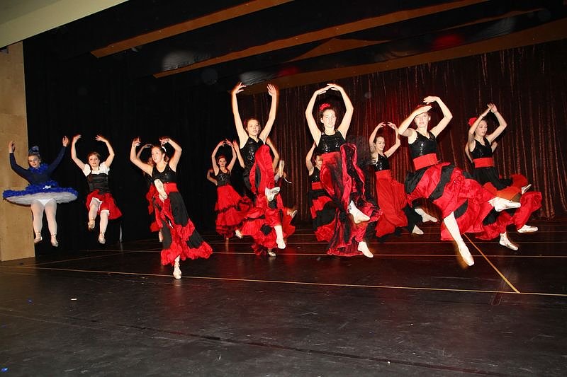 Schneek&ouml;nigin begeistert Gro&szlig; und Klein.