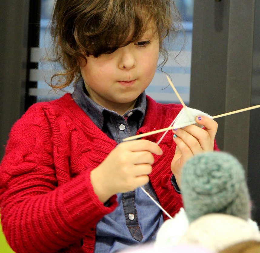 Erster Adventsmarkt in der evangelischen Grundschule