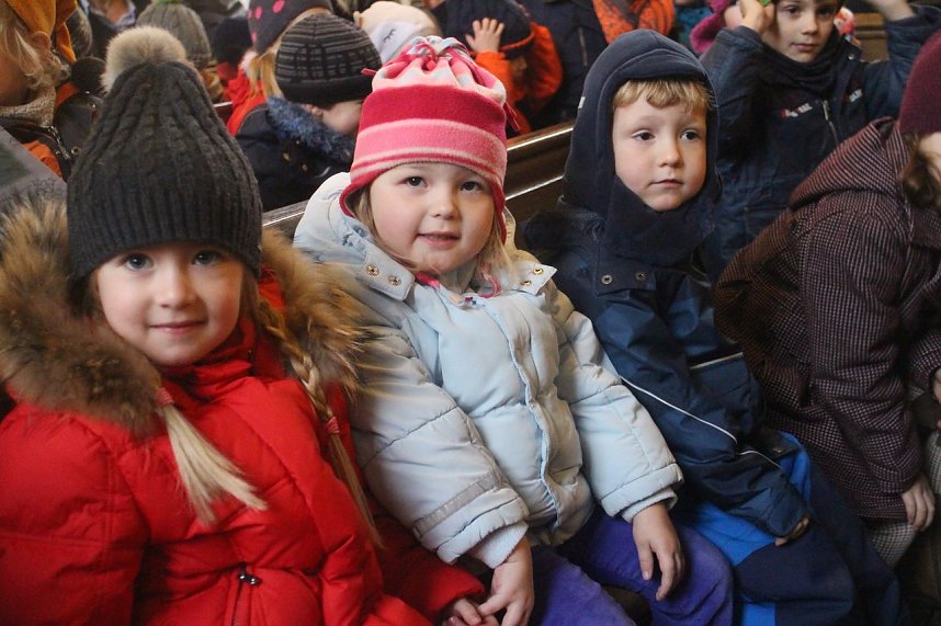 Im Nordh&auml;user Dom zeigte der &ouml;kumenische Kindergarten heute sein Krippenspiel