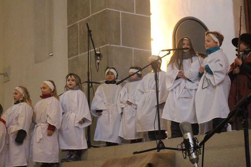 Im Nordh&auml;user Dom zeigte der &ouml;kumenische Kindergarten heute sein Krippenspiel