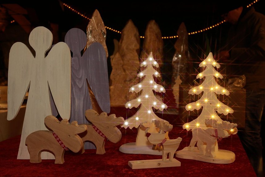 Weihnachtsmarkt in "W&uuml;lfi"