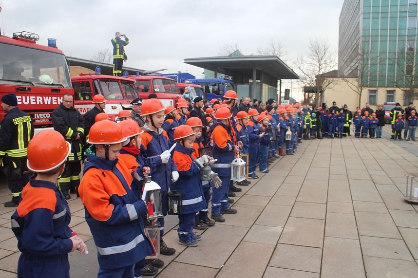 Das Friedenslicht aus Bethlehem ging heute auch in Nordhausen von Hand zu Hand