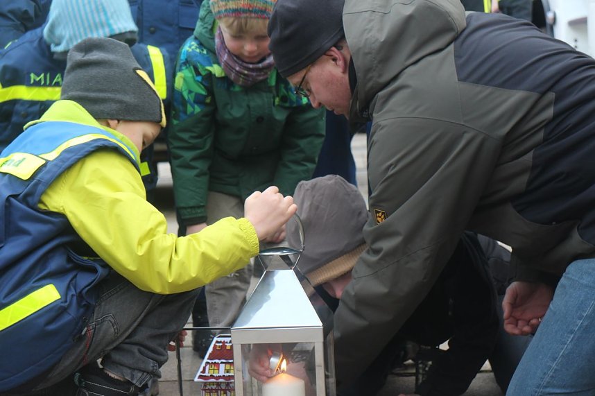 Das Friedenslicht aus Bethlehem ging heute auch in Nordhausen von Hand zu Hand