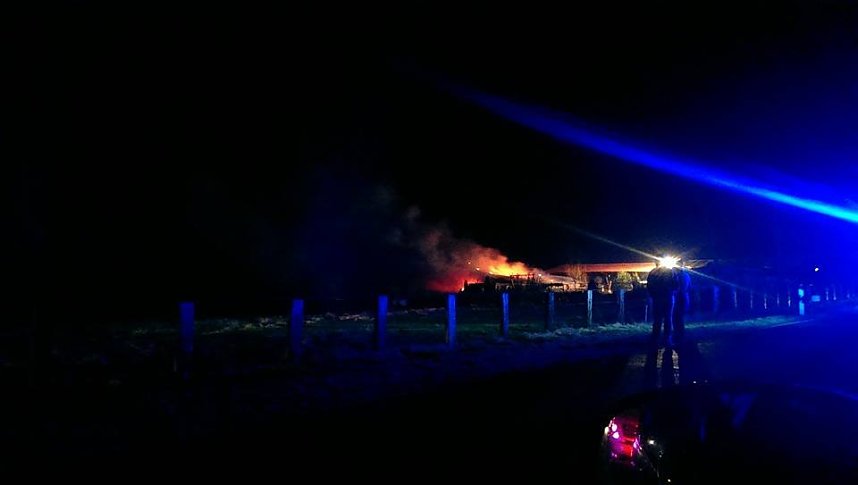 Geh&ouml;ft brennt in Hainrode