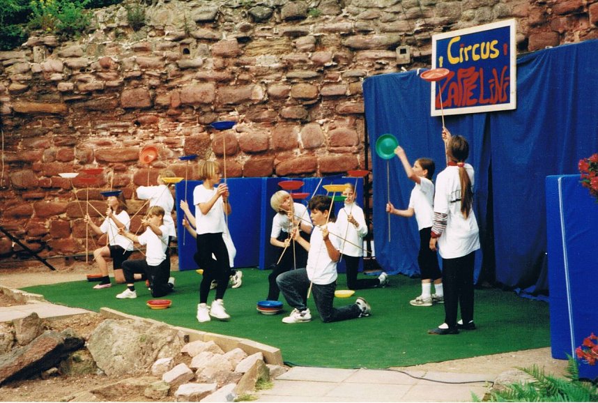 20 Jahre Zappelini: Erste Show auf der Burgruine Hohnstein