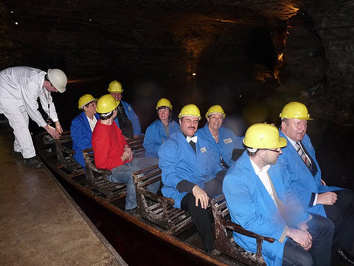 1. Sondersh&auml;user Salz-Kristallball