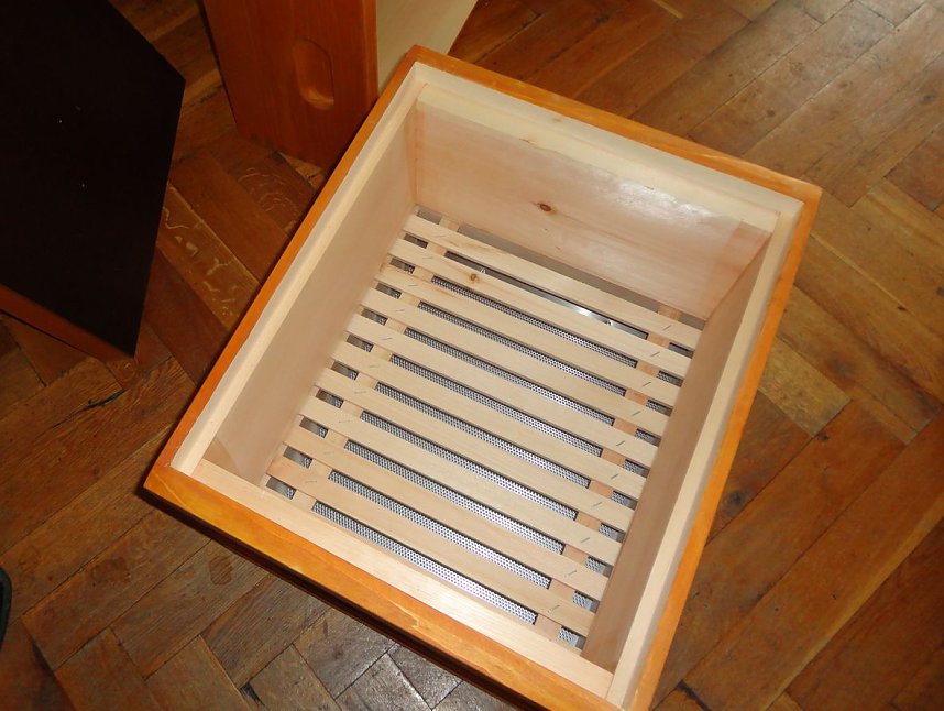 In die "Bienenwelt" geschnuppert