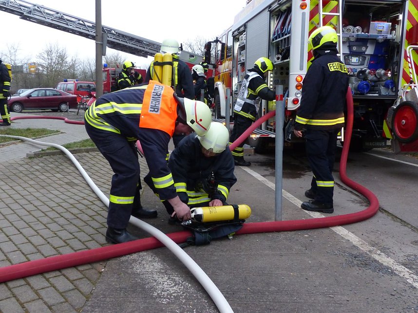 Kellerbrand in der Halleschen Stra&szlig;e