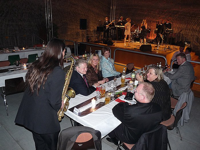 1. Sondersh&auml;user Salz-Kristallball