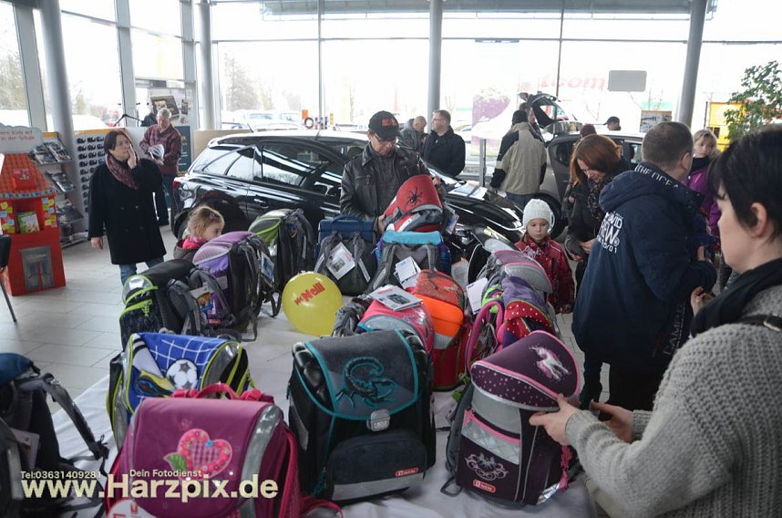 Viel los in der Autowelt Peter