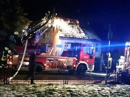Brand in der Baustra&szlig;e