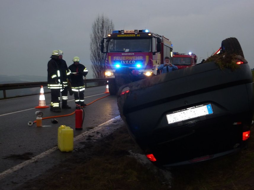 &Uuml;berschlag auf der Bundesstra&szlig;e