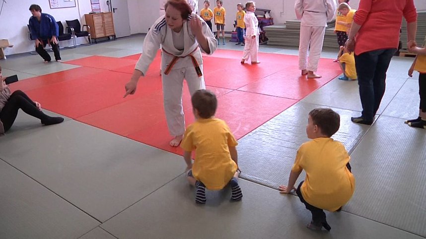 Kindergartensporttag in der Nordh&auml;user Wiedigsburghalle