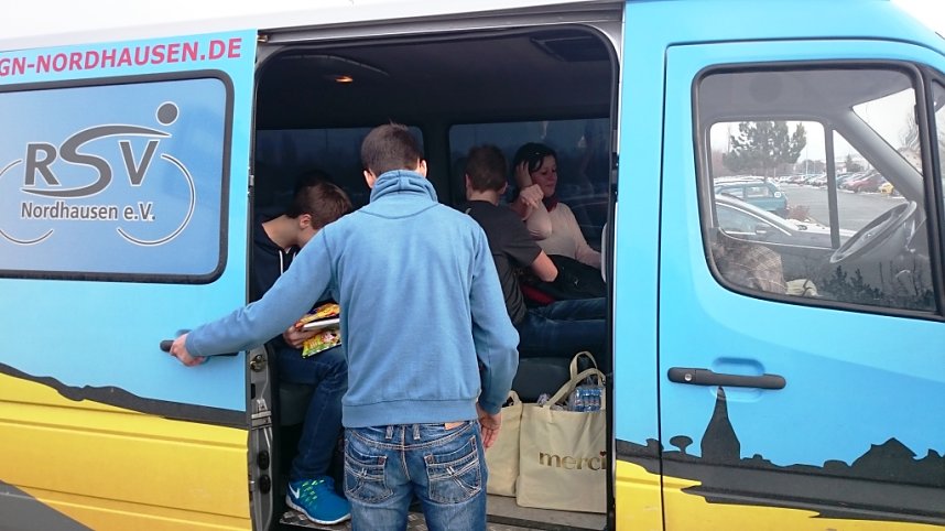 Radsportler belohnten sich mit Schokolade