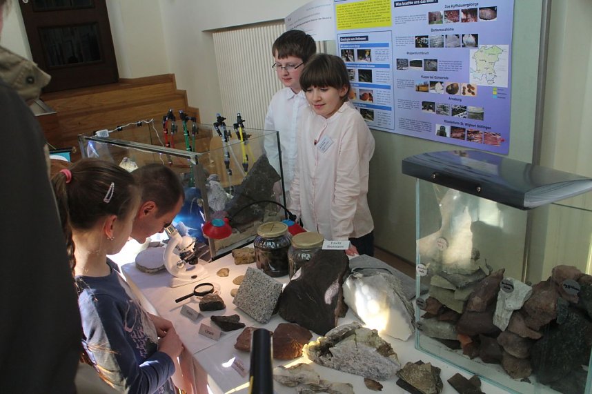 An der Hochschule Nordhausen pr&auml;sentierten heute Sch&uuml;lerinnen und Sch&uuml;ler ihre Projekte f&uuml;r den 13. Regionalwettbewerb "Jugend forscht"