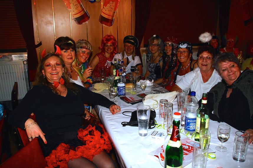 M&auml;nnerballett on Tour