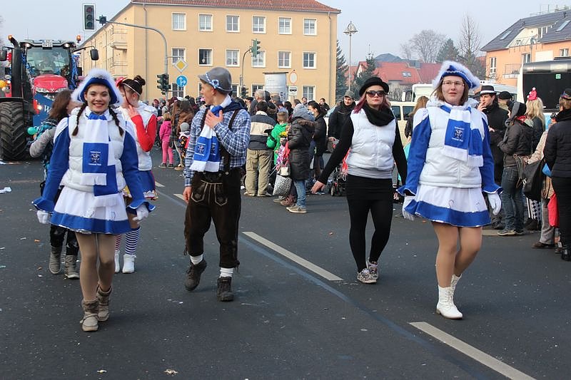 N&auml;rrinnen und Narren zogen durch Sondershausen (2)