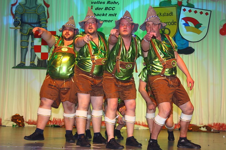 Zum 8. M&auml;nnerballettwettbewerb des BCC im Bleicher&ouml;der Kulturhaus sollte es zum Kopf an Kopf Tanzen kommen