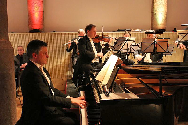 nnz/kn: Ballgefl&uuml;ster mit Premiere