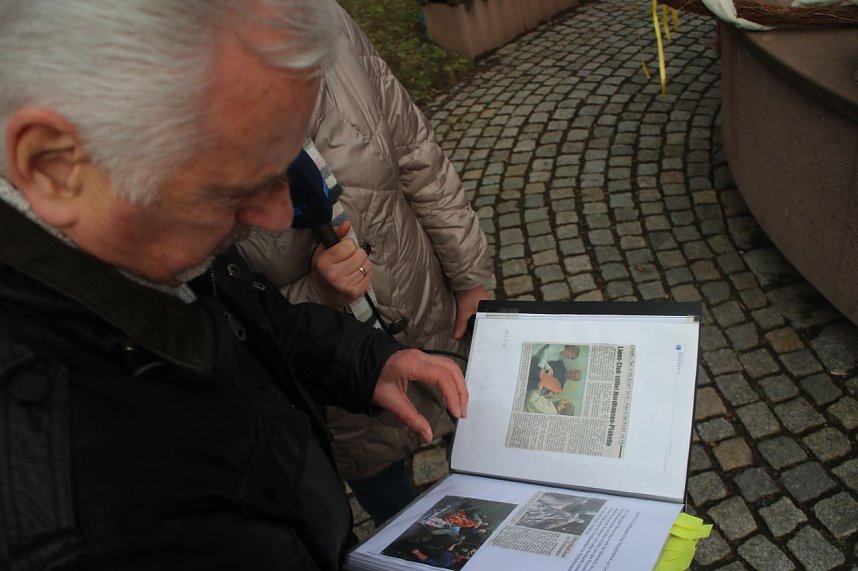 Der erste Brunnen ist geschm&uuml;ckt - das Nordh&auml;user Meerpferdchen verzierten die Sch&uuml;lerinnen und Sch&uuml;ler des F&ouml;rderzentrums Pestalozzi