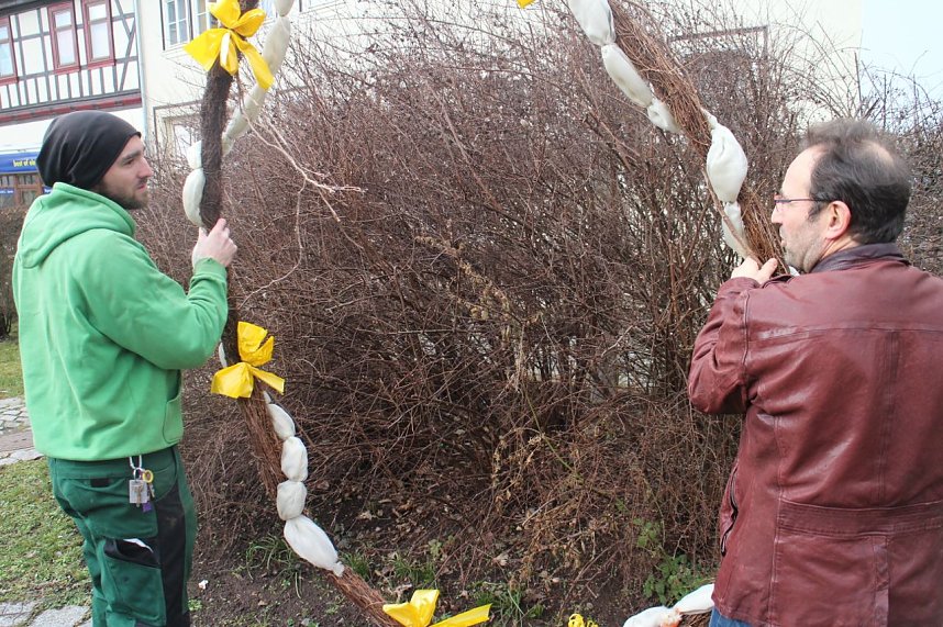 Der erste Brunnen ist geschm&uuml;ckt - das Nordh&auml;user Meerpferdchen verzierten die Sch&uuml;lerinnen und Sch&uuml;ler des F&ouml;rderzentrums Pestalozzi