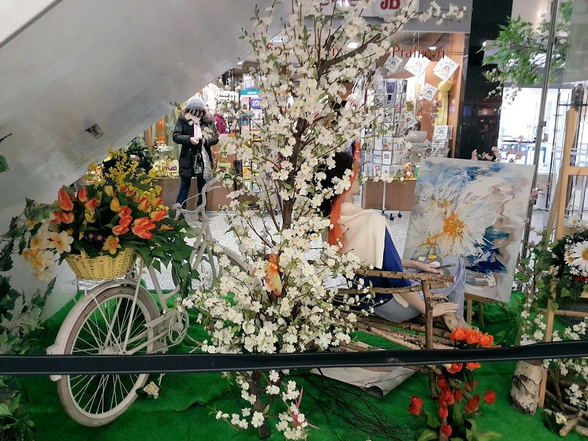 Fr&uuml;hlingsschmuck und Fr&uuml;hlingsmode in der S&uuml;dharzgalerie