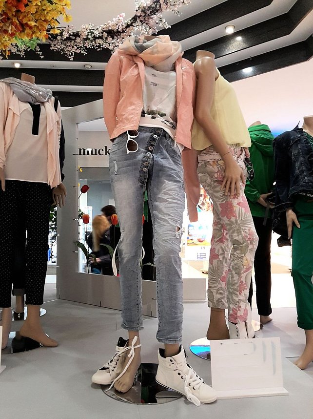 Fr&uuml;hlingsschmuck und Fr&uuml;hlingsmode in der S&uuml;dharzgalerie