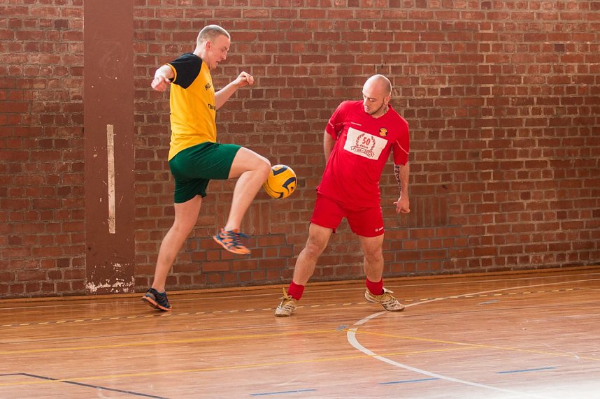 Kicken statt Boxen - vergangenen Samstag zeigten die Boxer, das auch die Beinarbeit stimmt