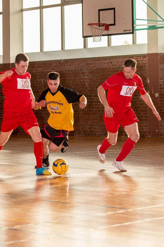 Kicken statt Boxen - vergangenen Samstag zeigten die Boxer, das auch die Beinarbeit stimmt
