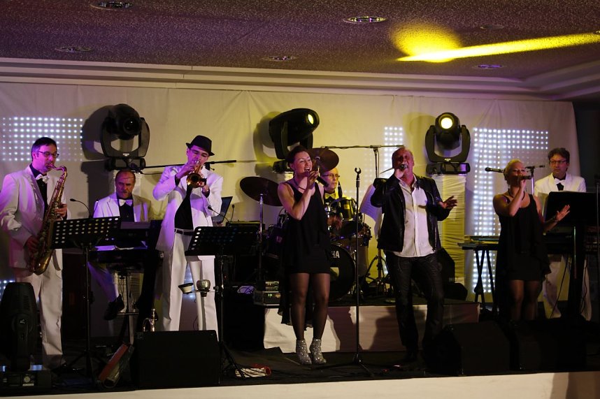 Historie der Fr&uuml;hlingsb&auml;lle