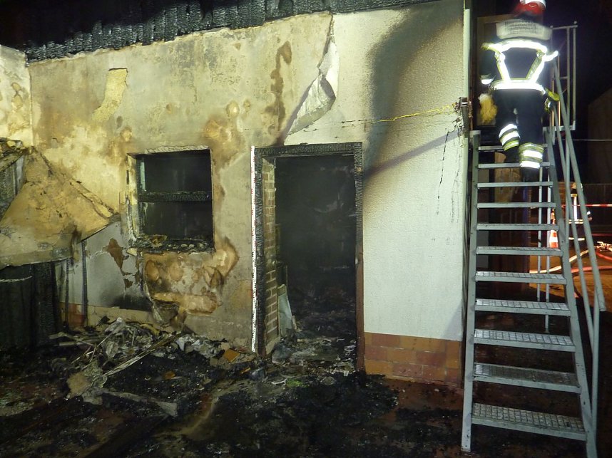 Hobby-Werkstatt brannte in Sundhausen