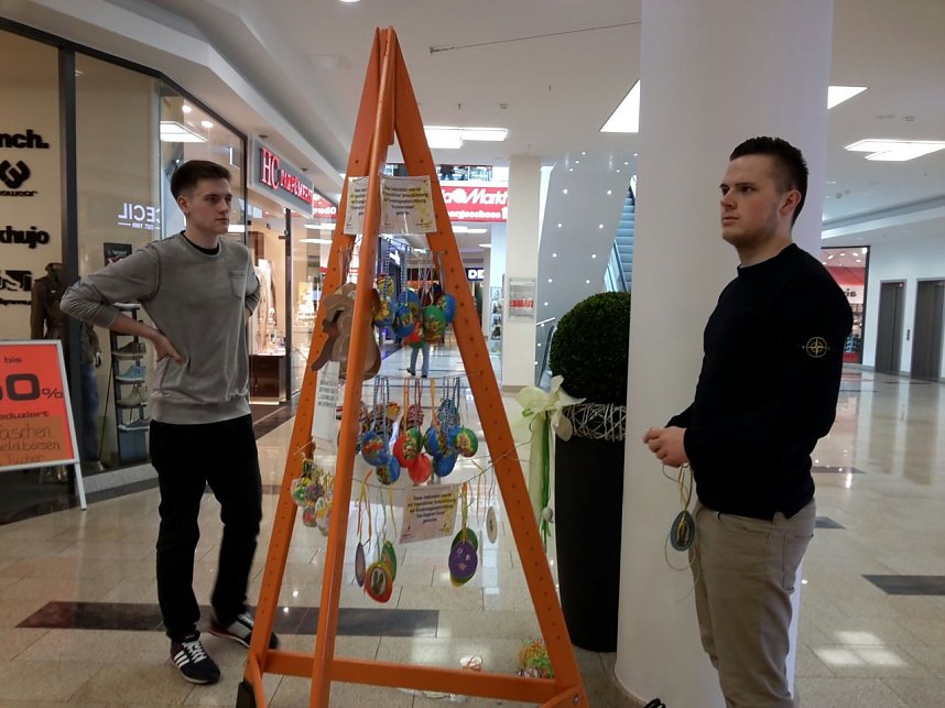 Osterschmuck in der Markt-Passage