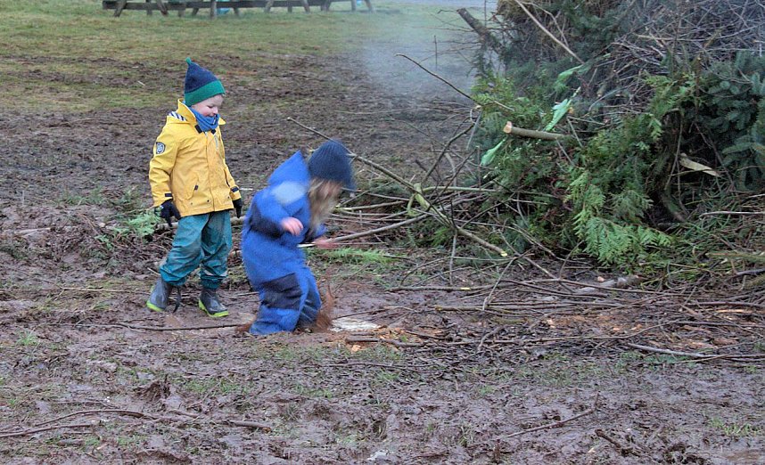Osterfeuer in Herreden