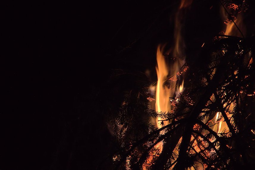 Osterfeuer in Nordhausen Nord