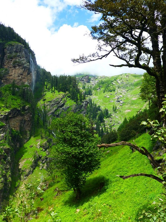 Heilige Orte und heilende Mantras - dar&uuml;ber wird Daniela Wolf am Freitag im Nordh&auml;user Weltladen berichten