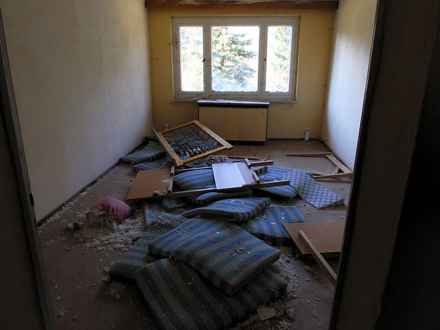 Der Treue Nachbarteich - die h&auml;ssliche Seite