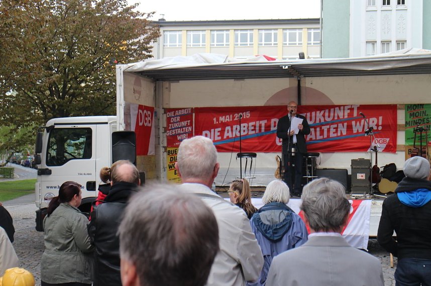 1. Mai Kundgebung auf dem Nordh&auml;user Rathausplatz