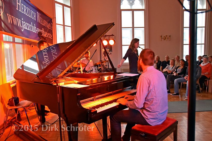 NICOLE JOH&Auml;NNTGEN Quartett