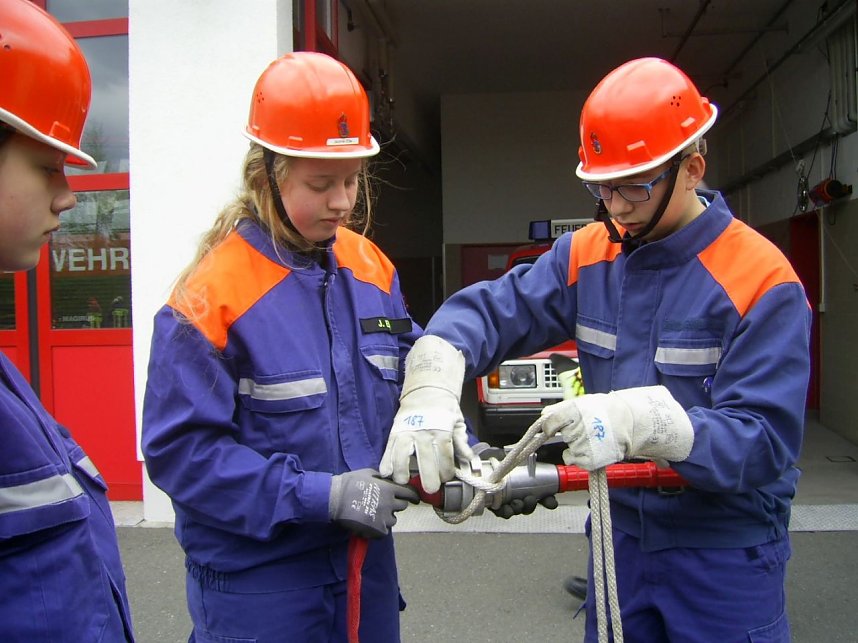 Feuerwehrnachwuchs wird ausgebildet
