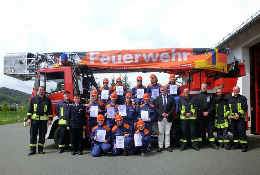 Feuerwehrnachwuchs wird ausgebildet