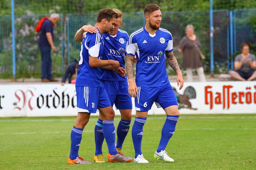 Wacker besiegt Germania mit 2:0