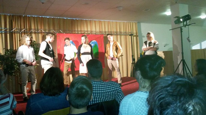 Die Musketiere der neunten Klassen des Bleicher&ouml;der Schillergymnasiums &uuml;berzeugten mit ihrem Charme und Einsatz