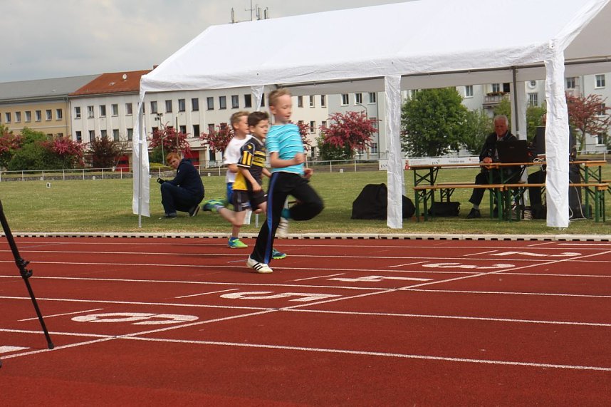 Kreisschulmeisterschaften auf dem Nordh&auml;user Hohekreuz-Sportplatz