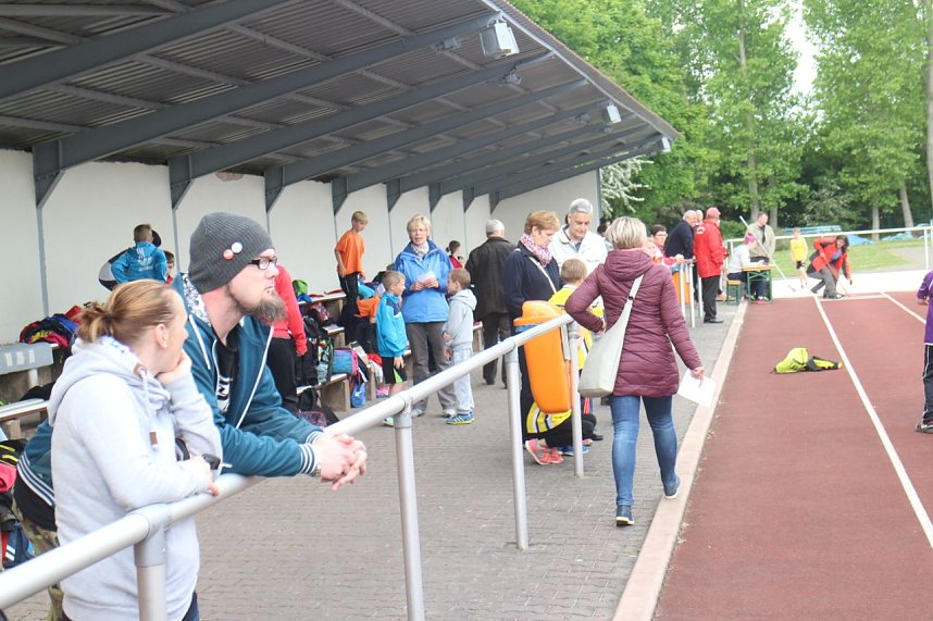 Kreisschulmeisterschaften auf dem Nordh&auml;user Hohekreuz-Sportplatz